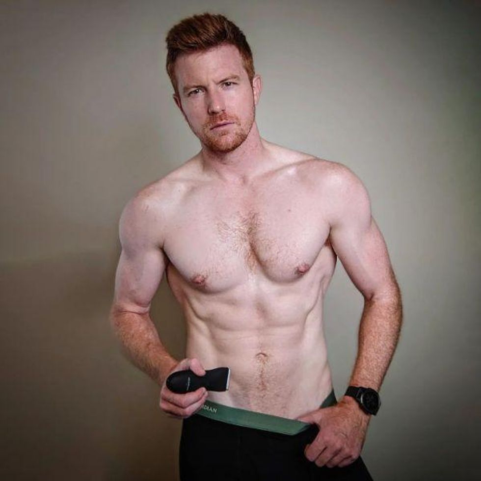 15 Sexy Pics Of Bryce Eilenberg Fan Fave Drag Race Pit Crew Member