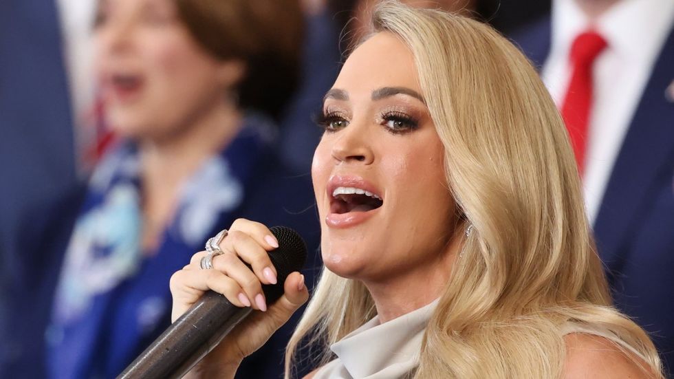 ​Carrie Underwood performs at Donald Trump's Inauguration Day ceremony