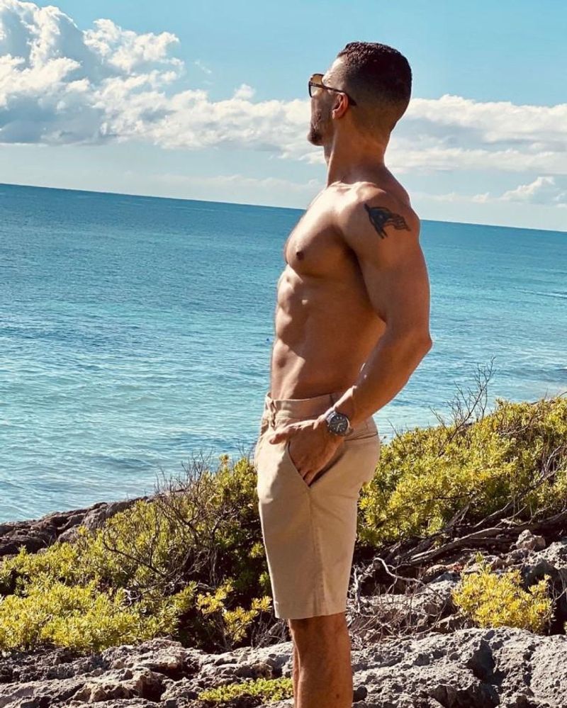 21 Photos of Wilson Cruz Shirtless, Looking Like the Adonis He Is