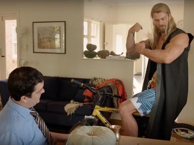 Here's How Tall Chris Hemsworth Really Is