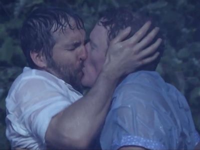 Ryan Connen Sex Videos - Ryan Reynolds Gets to Second Base with Conan O'Brien in 'Notebook' Parody
