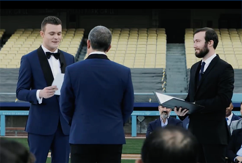 Gay Dodgers exec Erik Braverman gets married at Dodger Stadium - Outsports