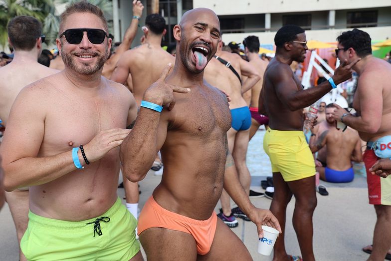 THE SEEN! Muscle Pool Party at White Party Palm Springs - WEHO TIMES West  Hollywood News, Nightlife and Events
