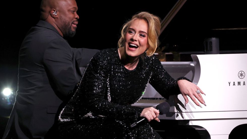 Adele perfectly called out a homophobe who yelled 'Pride sucks' at her concert