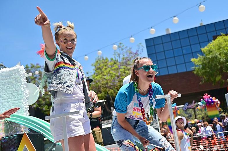 Jojo Siwa and Kylie Prew attend the Los Angeles Dodgers Game at