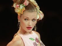 Champagne Supernovas is about '90s fashion icons like Kate Moss and Marc  JacobsHelloGiggles