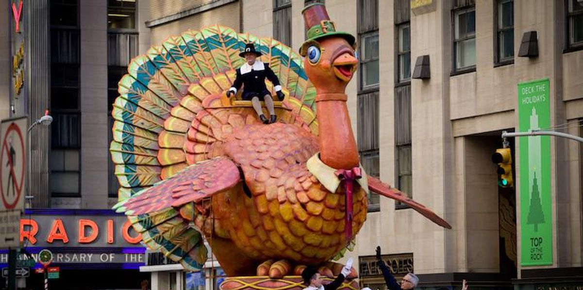 The ultimate Thanksgiving and Black Friday guide: What to know about the  parade, store openings and closures – NBC Chicago