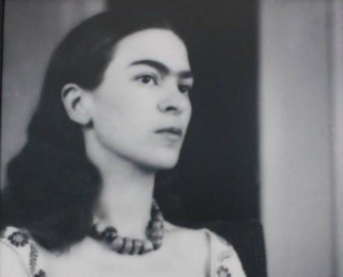 Rare Photos of Teenage Frida Kahlo Have Surfaced Online