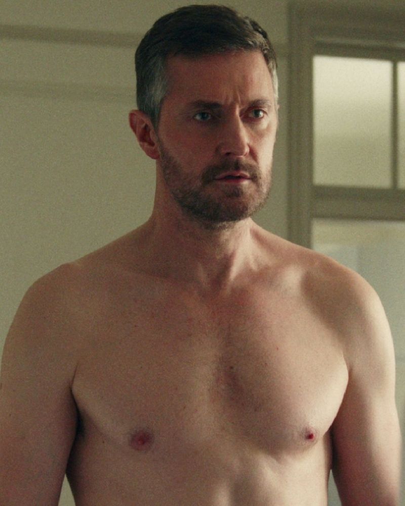 39 male celebs who did full frontal scenes