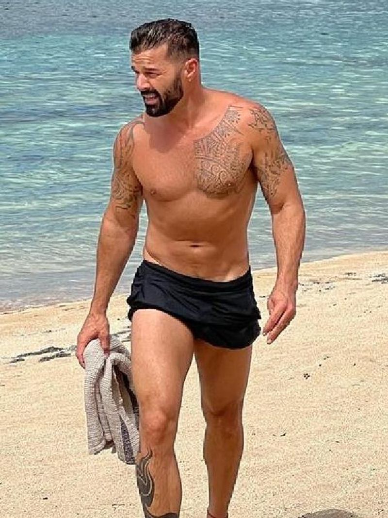 Shirtless Pictures of Ricky Martin to Celebrate His Birthday