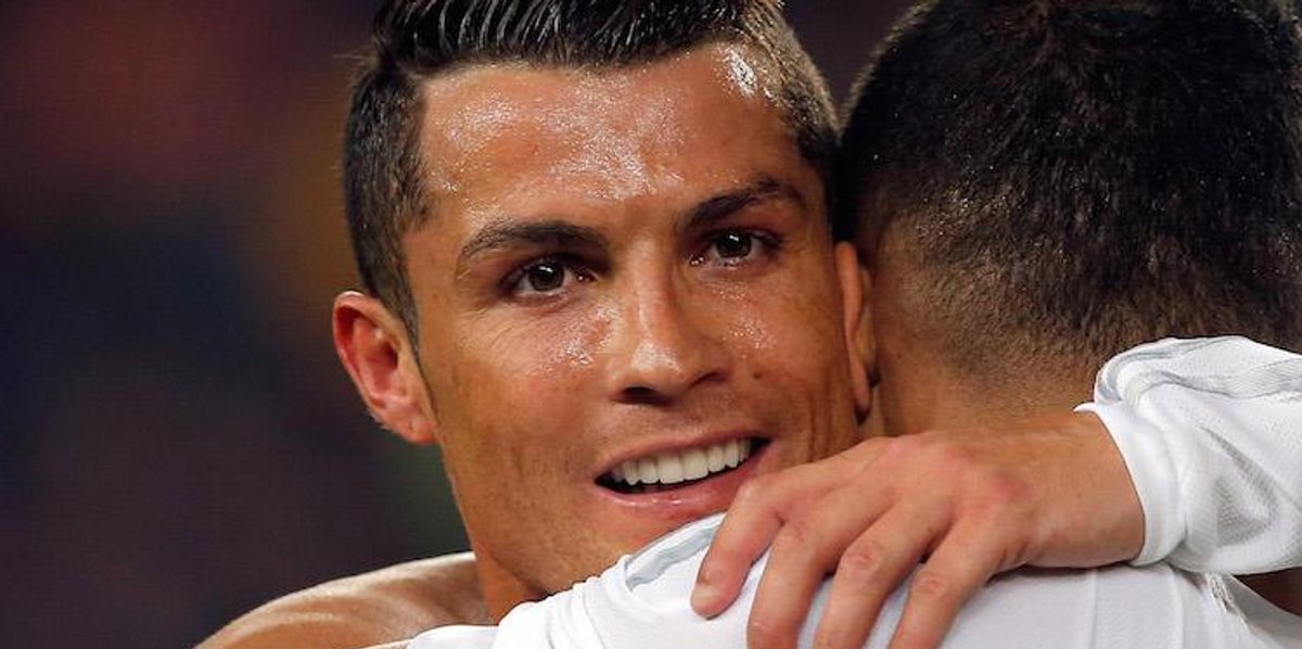 Cristiano Ronaldo strips down to his underwear as fans brand ex