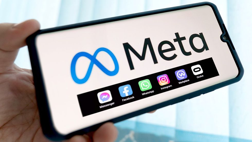 smartphone meta logo with apps listed below