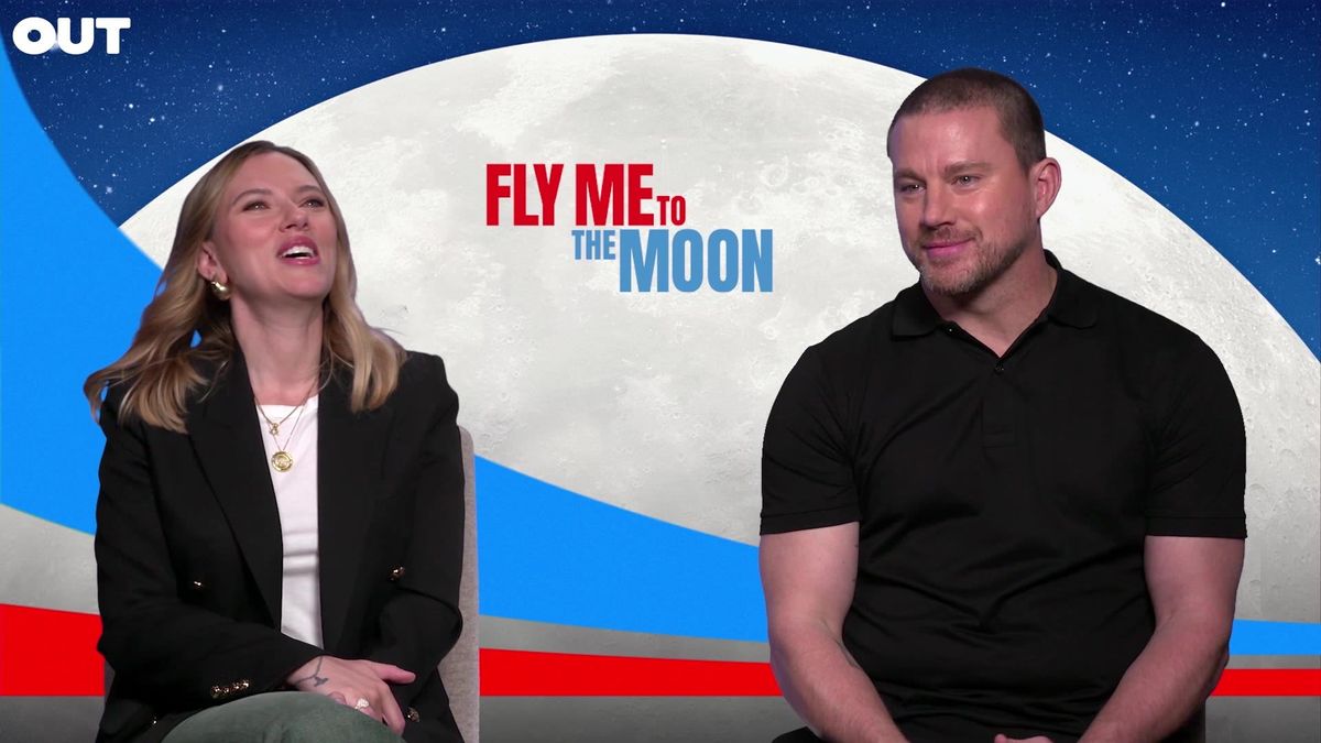 Which songs are ScarJo & Channing Tatum lip syncing for their lives to? (No, not 'Run the World')