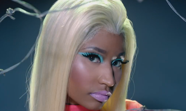 Nicki Minaj Gets Sexy in 'Beez in the Trap'