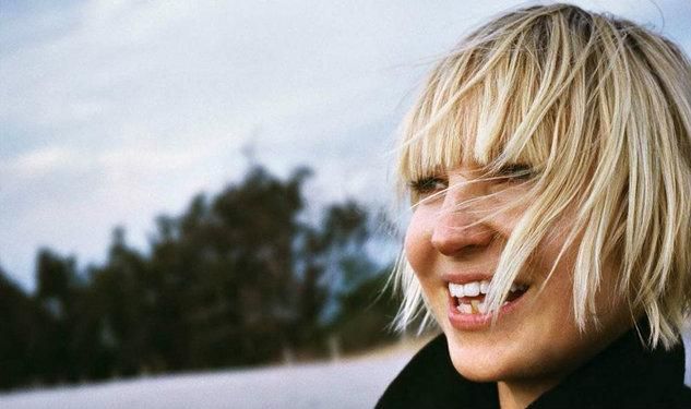 sia blonde bob