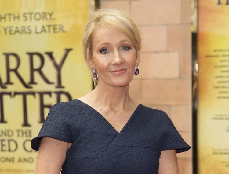 J K Rowling Shuts Down Daily Mail For Using Openly Gay As An Insult