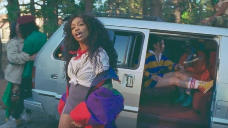 Check Out SZA's New 'Broken Clocks' Video