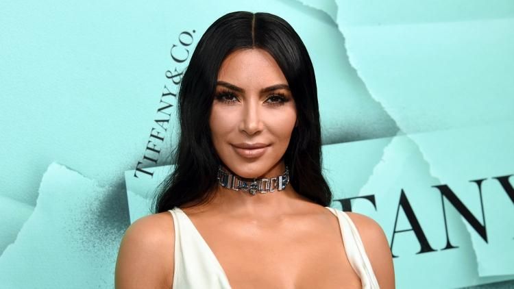 Kim Kardashian Speaks Out About Kanye Wests Relationship With Trump 