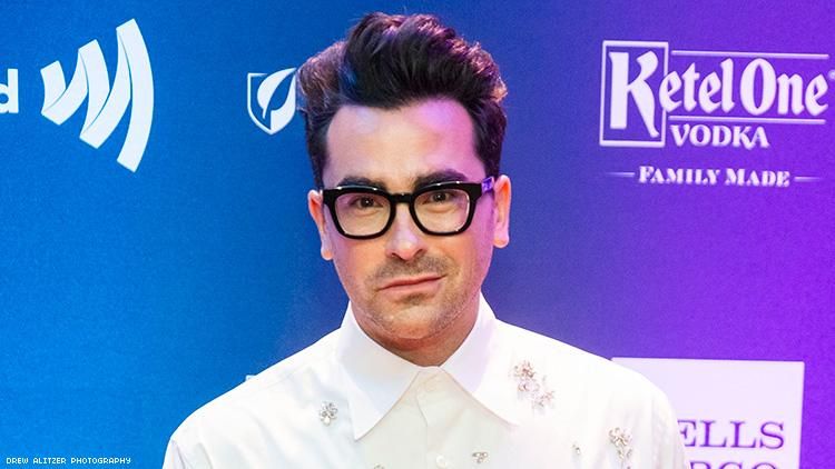 Dan Levy Shares Coming Out Story on GLAAD Stage - Flipboard